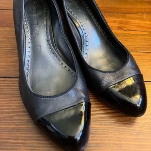 EUC Adrienne Vittadini Black Cap Toe Wedge Heels size 6.5